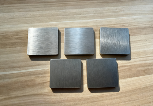 Aangepaste CNC-bewerking van 304 roestvrijstalen vierkante decoratieve afdekking