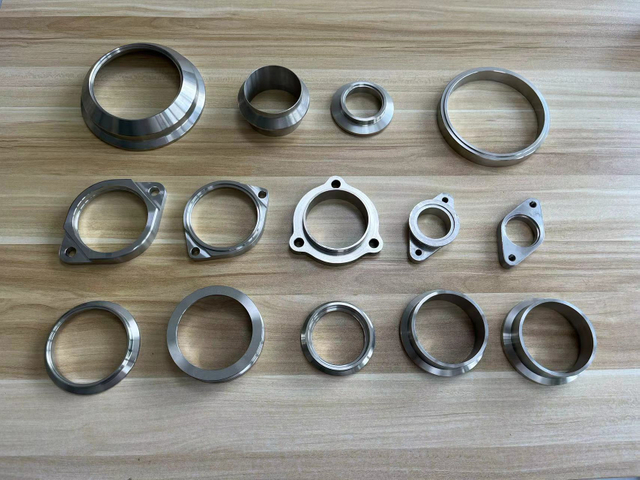 Personalizza la flangia di scarico lavorata a CNC in acciaio inossidabile